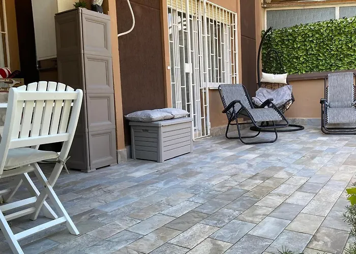 Zefiro Ostia-Free Parking & Terrace